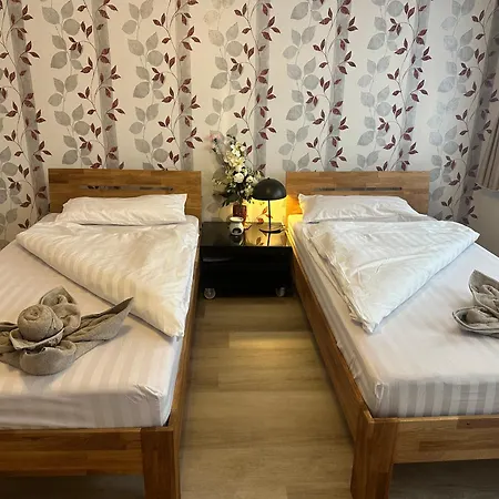 Apartment Kathe-kollwitz-strasse 54, F1